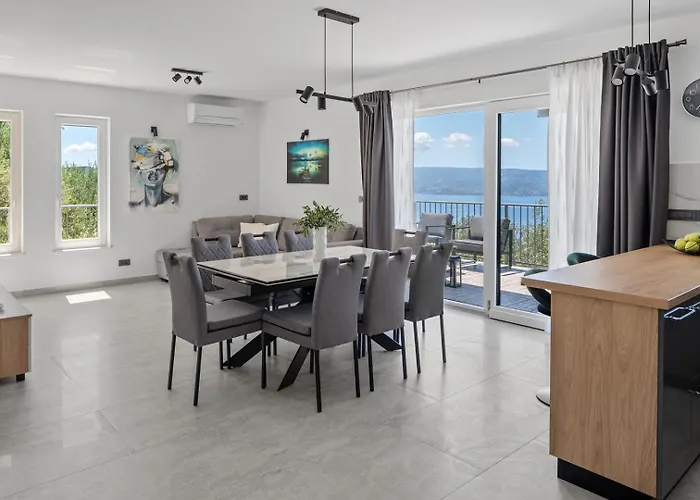 Βίλα Seaview Roko