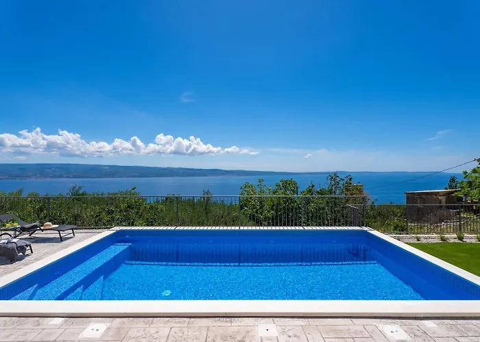 Βίλα Seaview Roko *