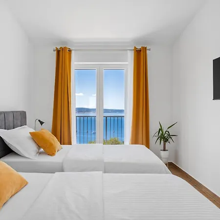 Seaview Roko Villa *